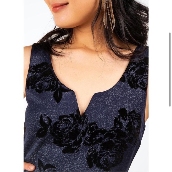 Francesca’s Patrice Flocked Floral Dress - Picture 3 of 9